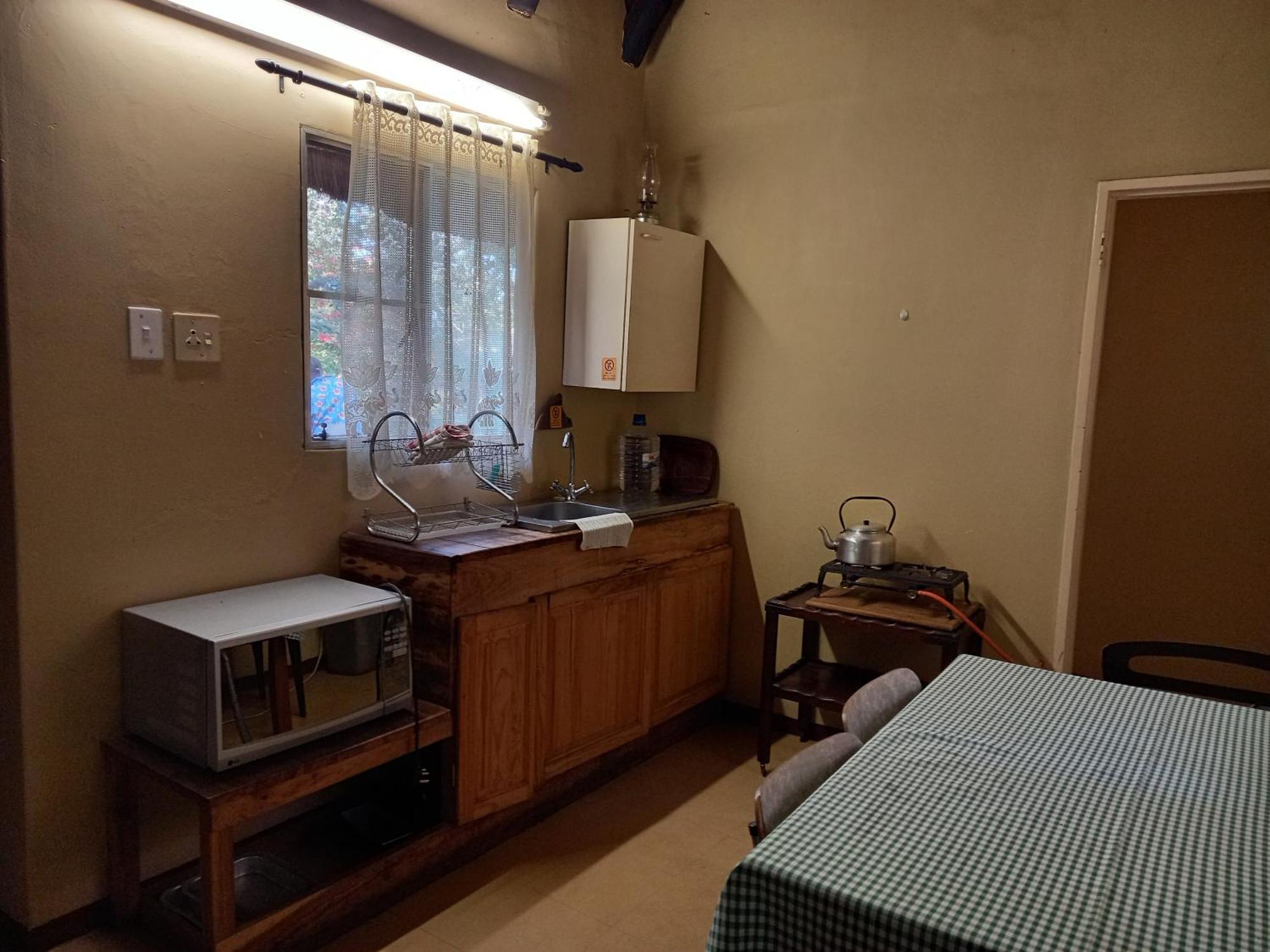 Shankara Rest Camp Makena Room photo